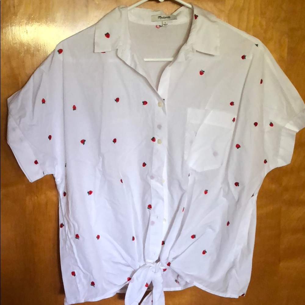 Madewell embroidered 🍎 tie front shirt